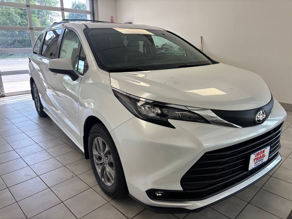New 2026 Toyota Sienna Van