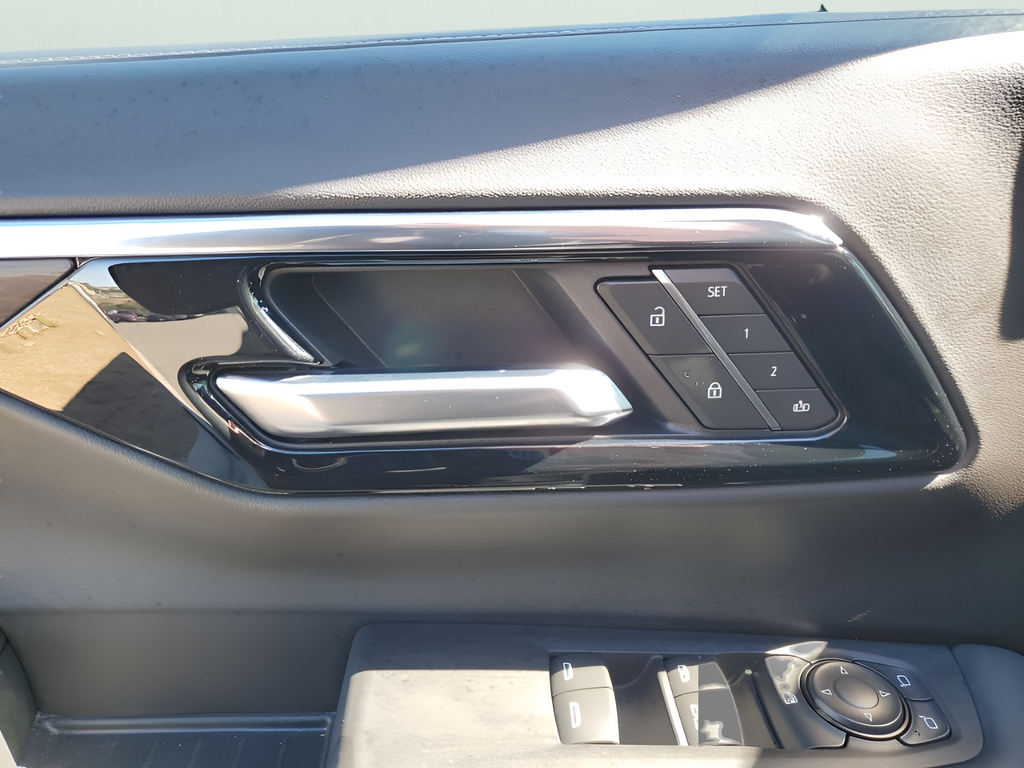 Used Car 2025 Chevrolet Suburban  Z71 For Sale Under $70,000 In Austin, Texas