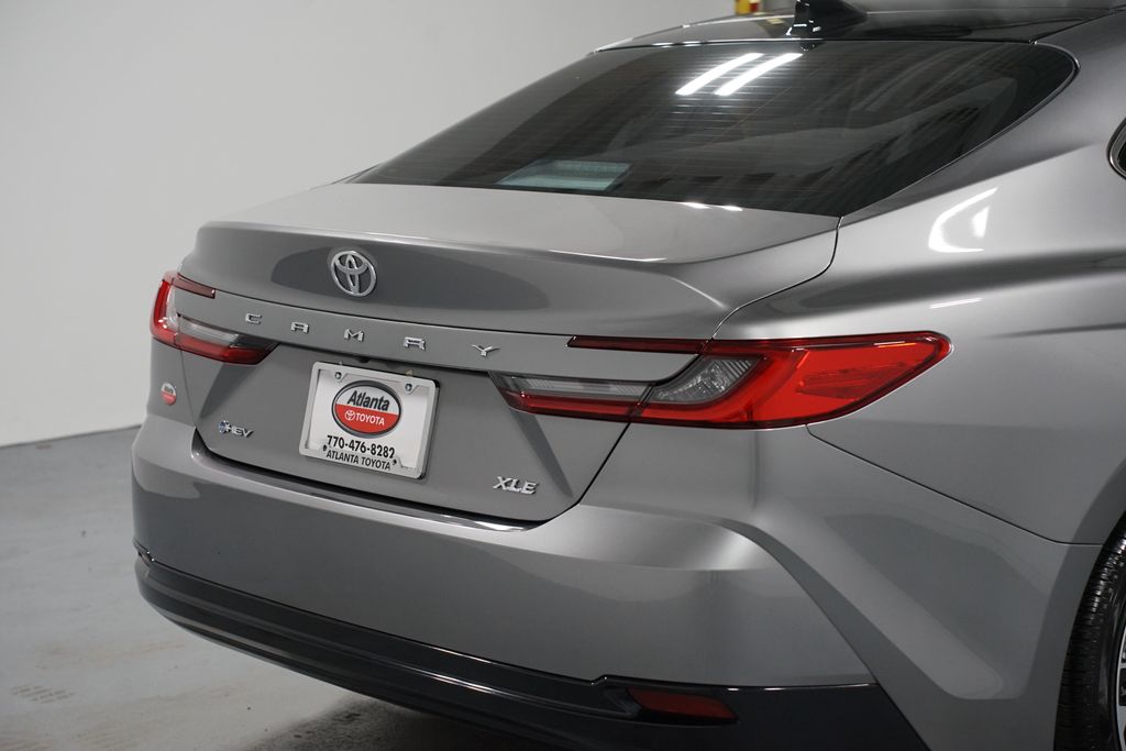Thumbnail: 2025 Toyota Camry - 9
