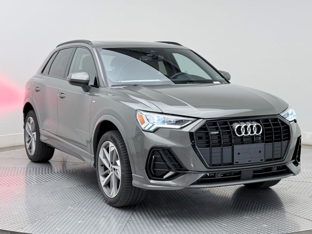 Thumbnail: 2025 Audi Q3 - 5