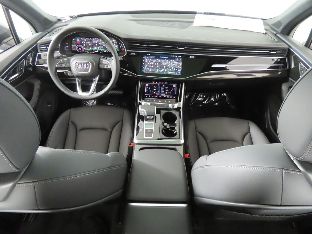 Thumbnail: 2026 Audi Q7 - 11