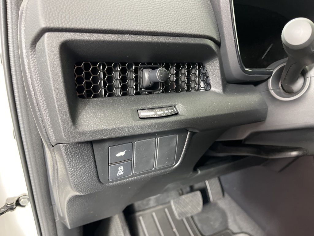 2025 Honda CR-V Sport-L 28