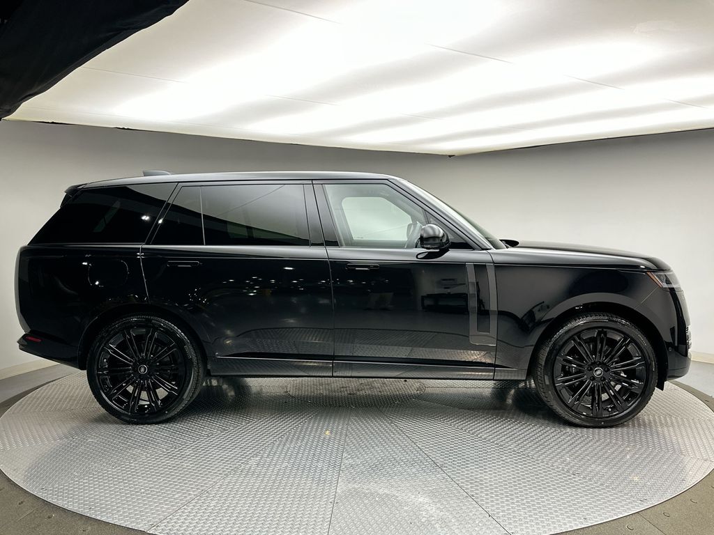 Thumbnail: 2025 Land Rover Range Rover - 4