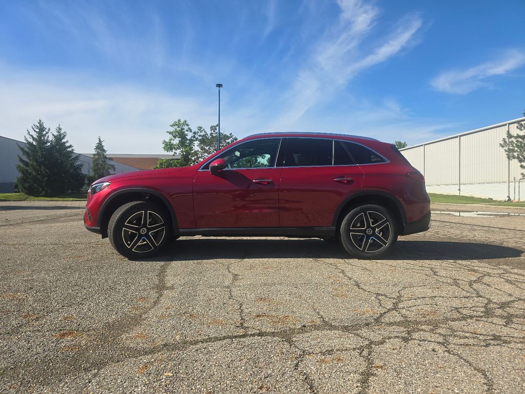 New 2026 Red Mercedes-Benz GLC 300 image 14