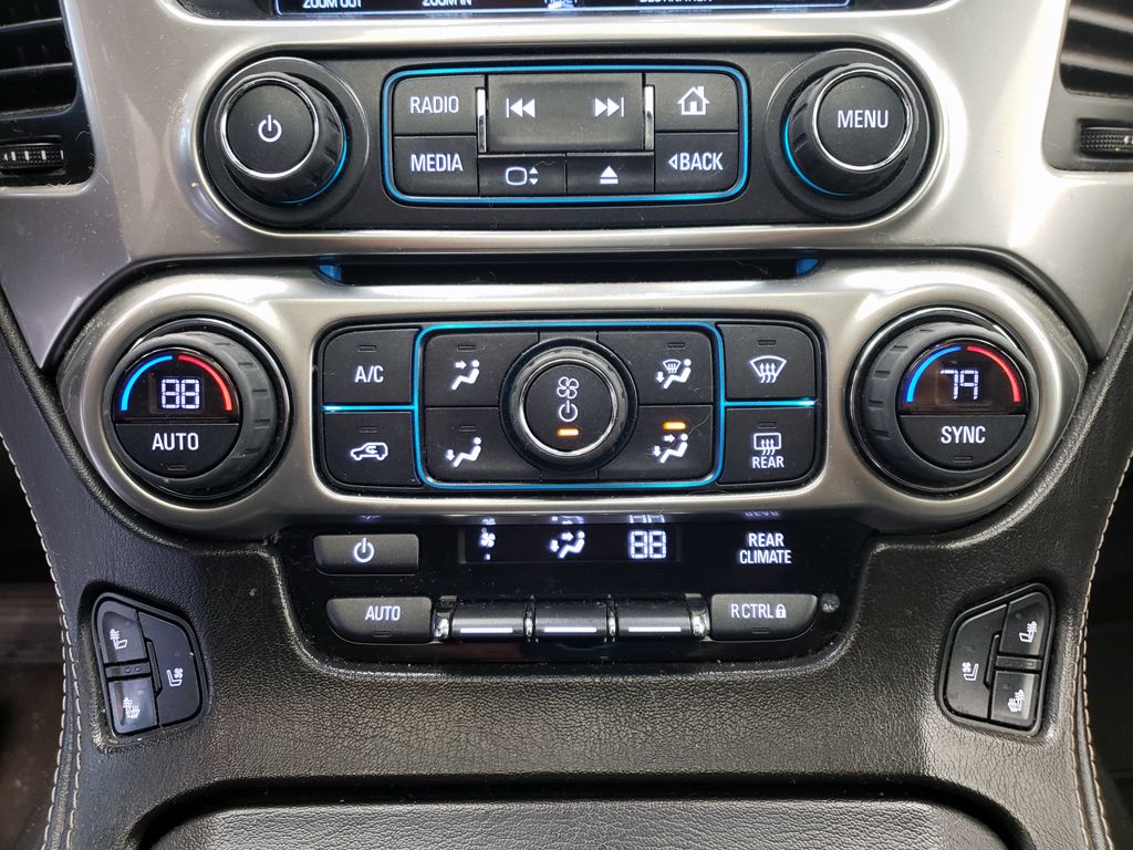 Thumbnail: 2017 Chevrolet Tahoe - 14