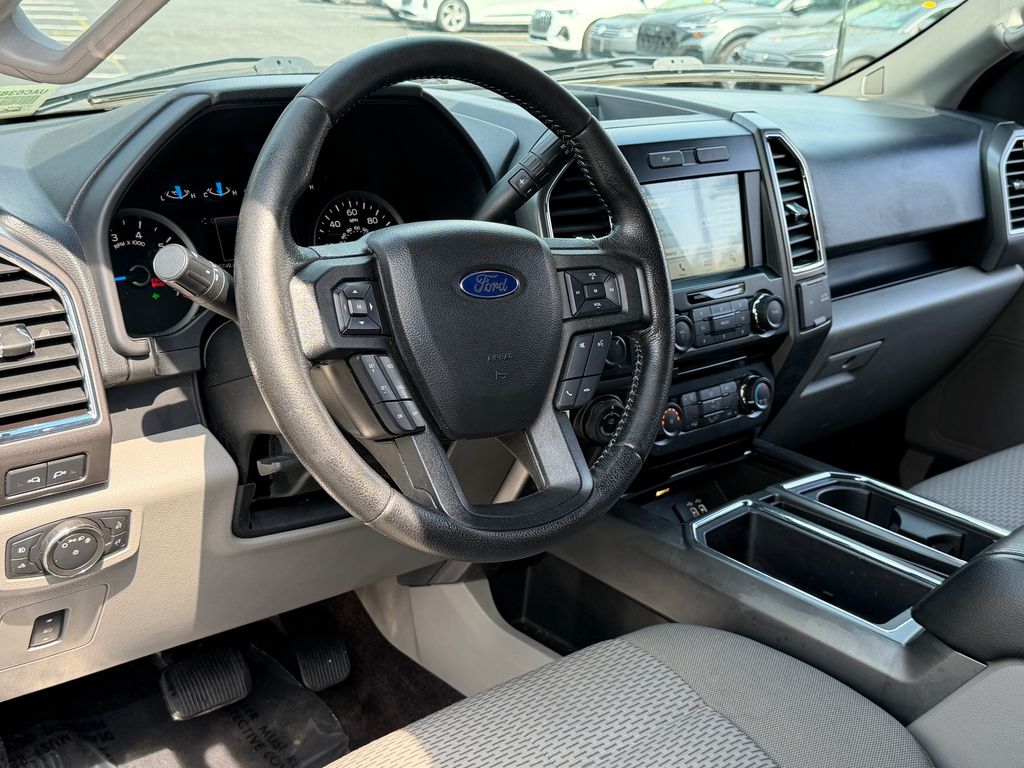 Thumbnail: 2016 Ford F-150 - 16
