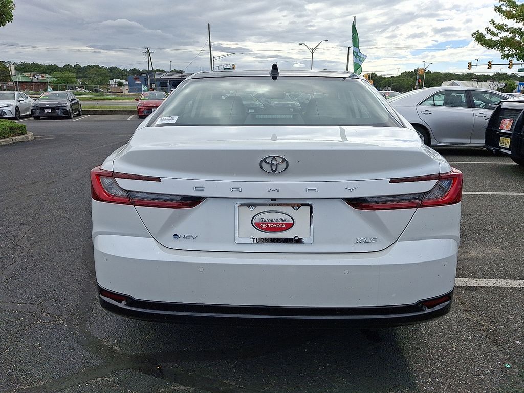 Thumbnail: 2025 Toyota Camry - 5