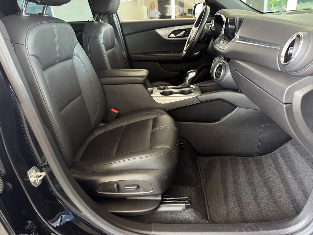 2022 Chevrolet Blazer LT Black at AutoSavvy Houston Southwest