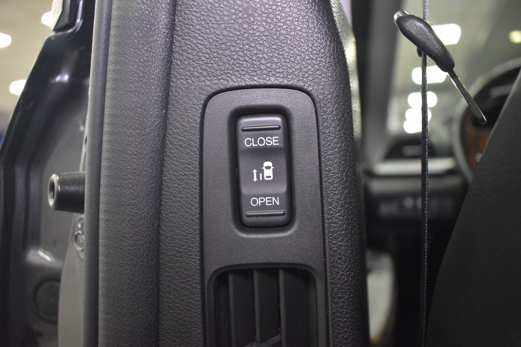 2021 Honda Odyssey EX-L 25