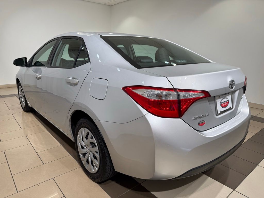 Thumbnail: 2015 Toyota Corolla - 3