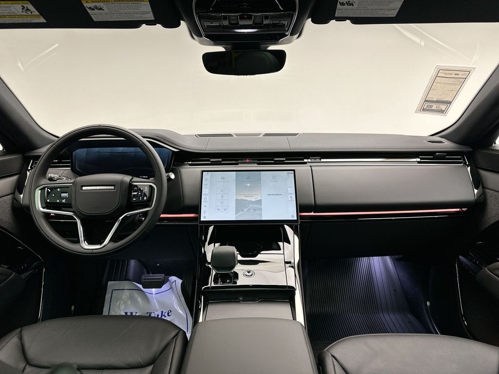 Thumbnail: 2025 Land Rover Range Rover Sport - 6