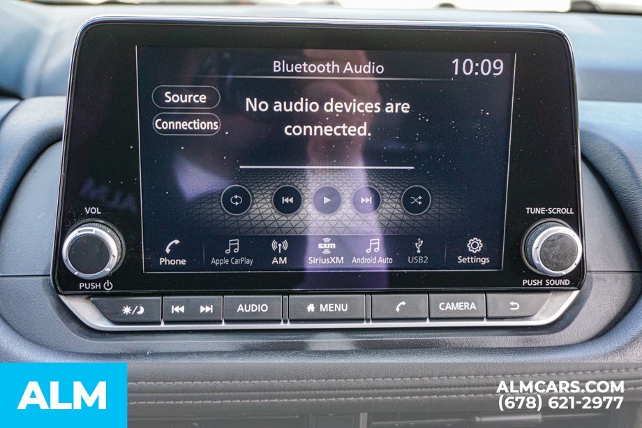 Used 2025 Gray Nissan SV image 36