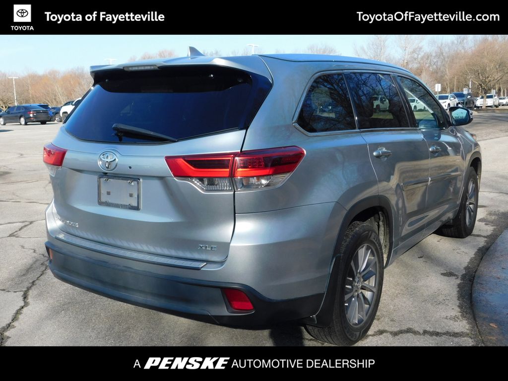 2017 Toyota Highlander XLE 4