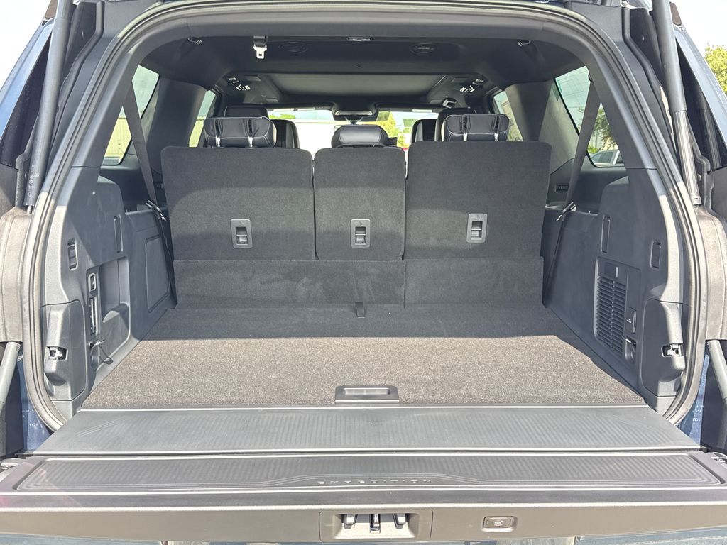 2027 Ford Expedition Max Platinum 4X4 SUV