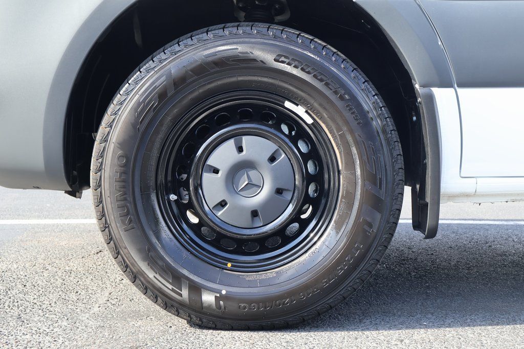 Thumbnail: 2025 Mercedes-Benz Sprinter - 10