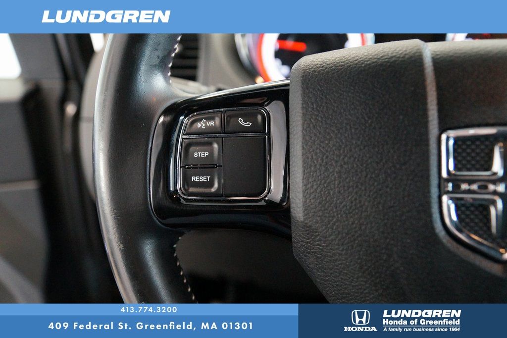 2015 Dodge Grand Caravan SE 16