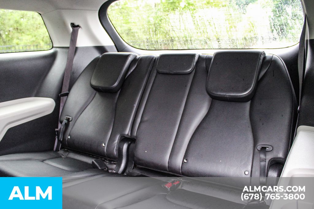 Used 2022 Black Kia LXS image 19
