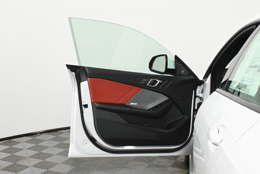 Thumbnail: 2025 BMW 2 Series - 29