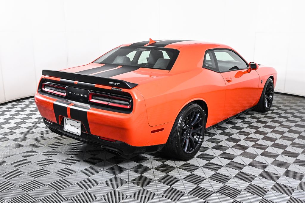 2016 Dodge Challenger SRT Hellcat 6