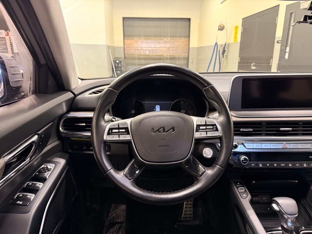 Thumbnail: 2022 Kia Telluride - 23