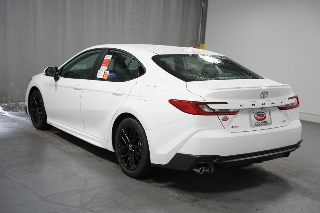 2025 Toyota Camry SE 6