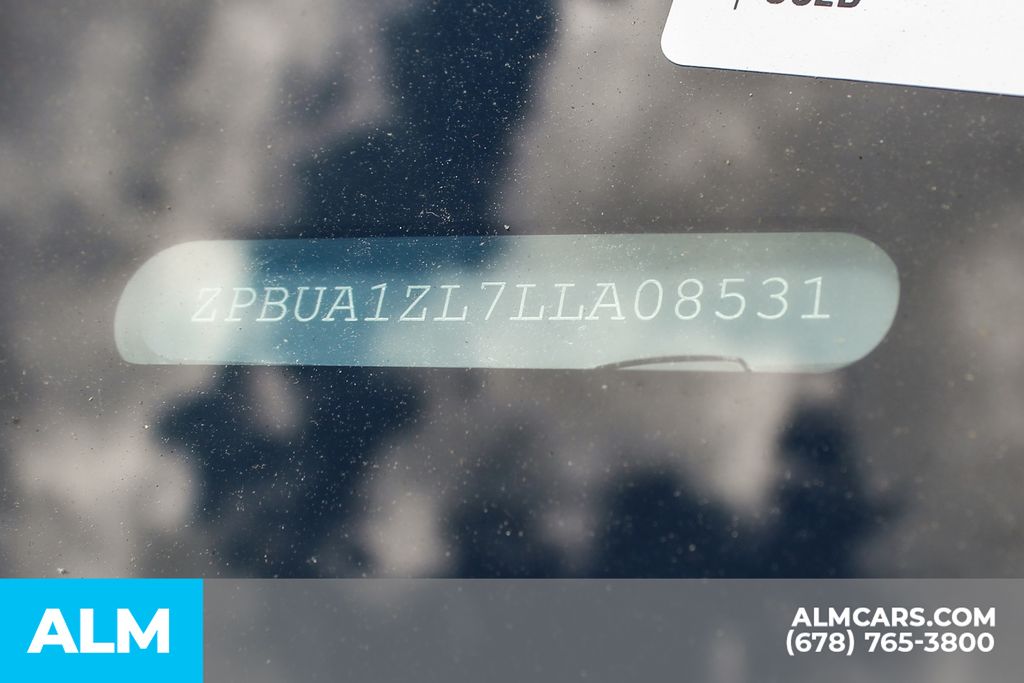 Used 2020 Blue Lamborghini Base image 41