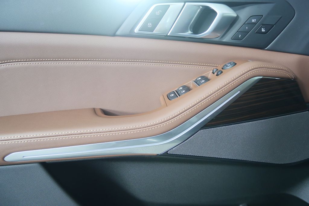 Thumbnail: 2026 BMW X5 - 9