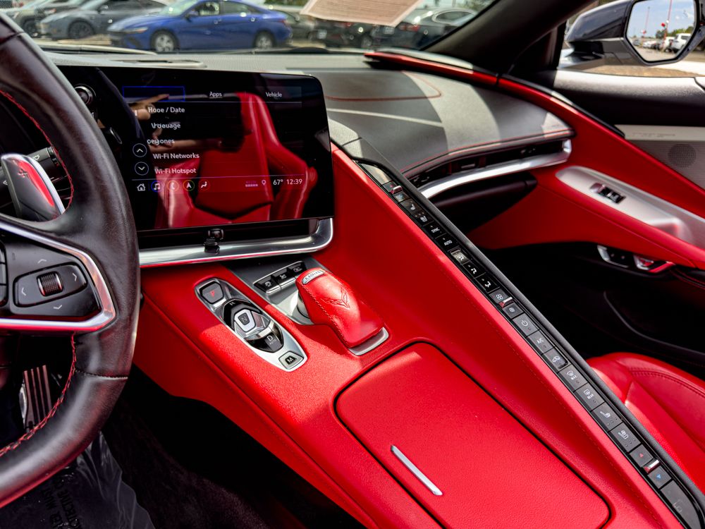 Used 2020 Silver Chevrolet Stingray image 25