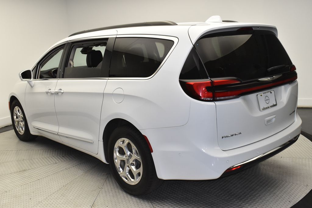 2022 Chrysler Pacifica Limited 7