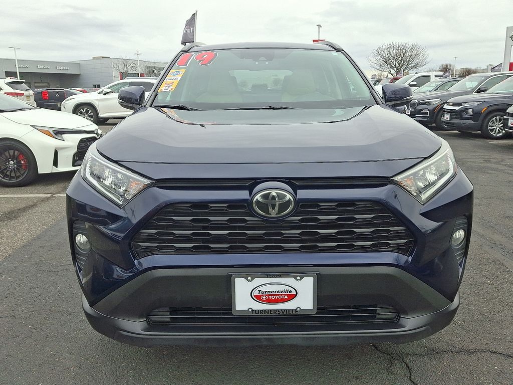 Thumbnail: 2019 Toyota RAV4 - 2