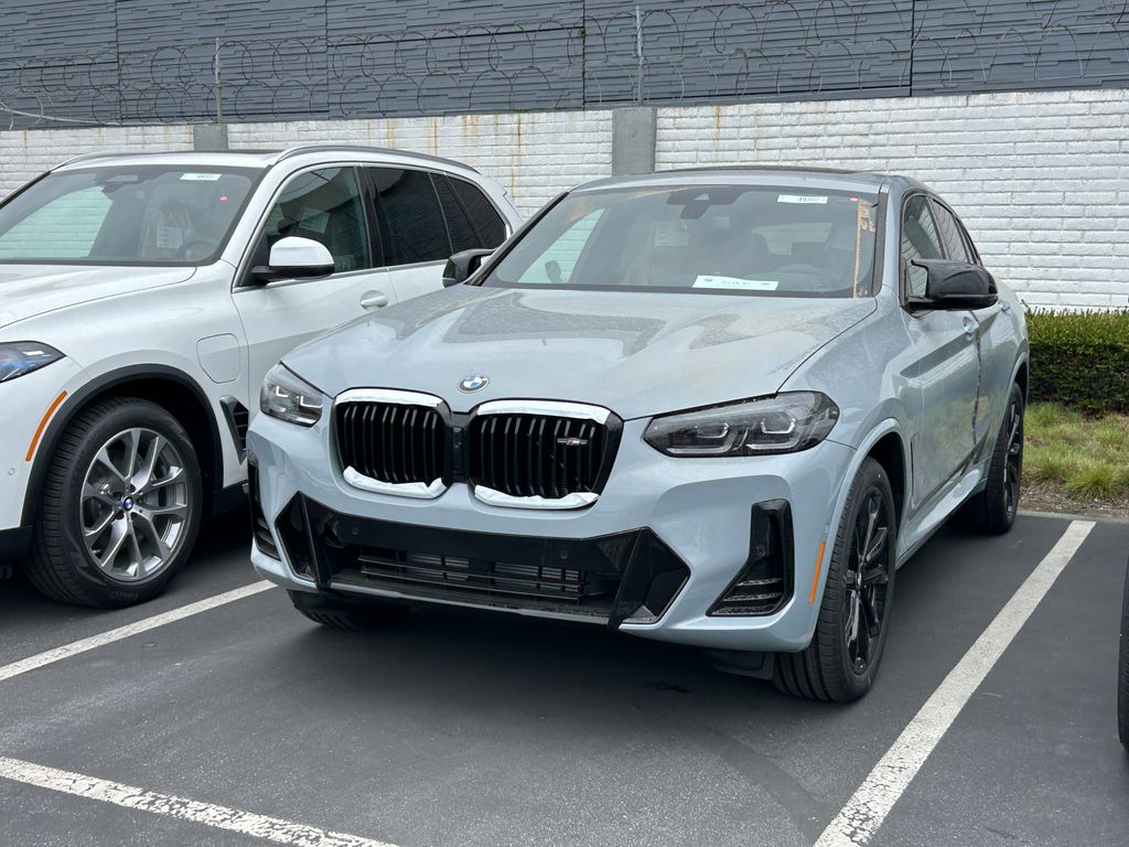 Thumbnail: 2025 BMW X4 - 2