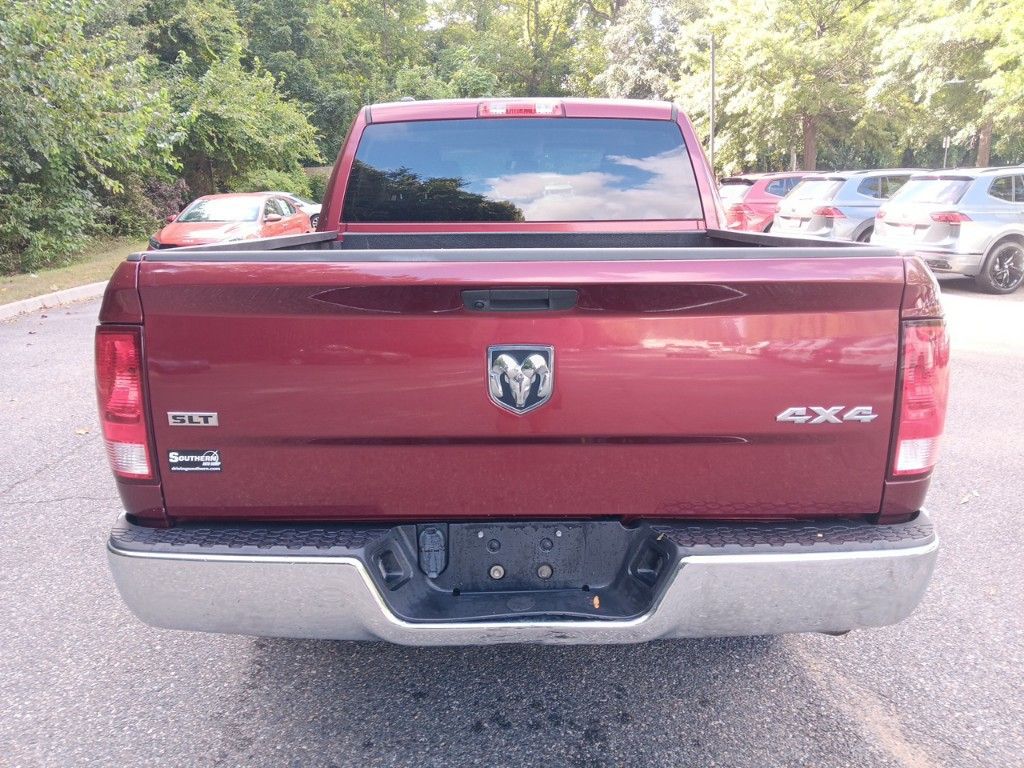 2021 Ram 1500 Classic SLT 8