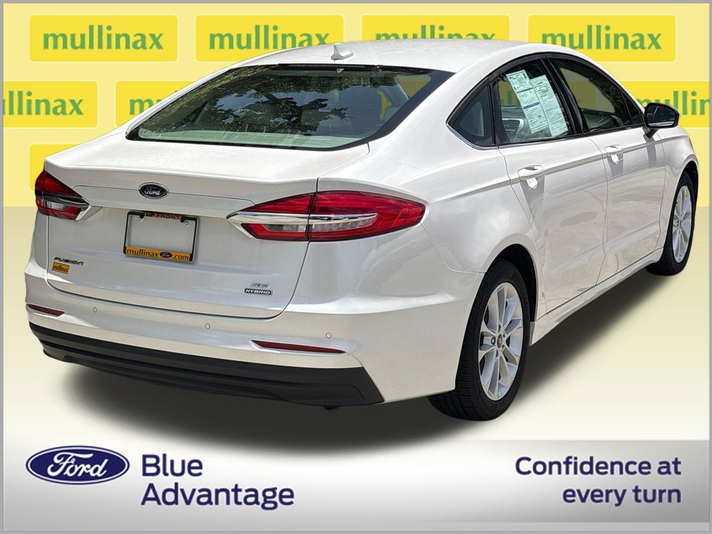 Certified Used 2020 White Ford SE image 4