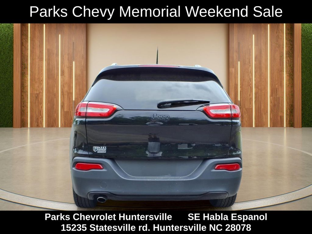 JeepCherokee26
