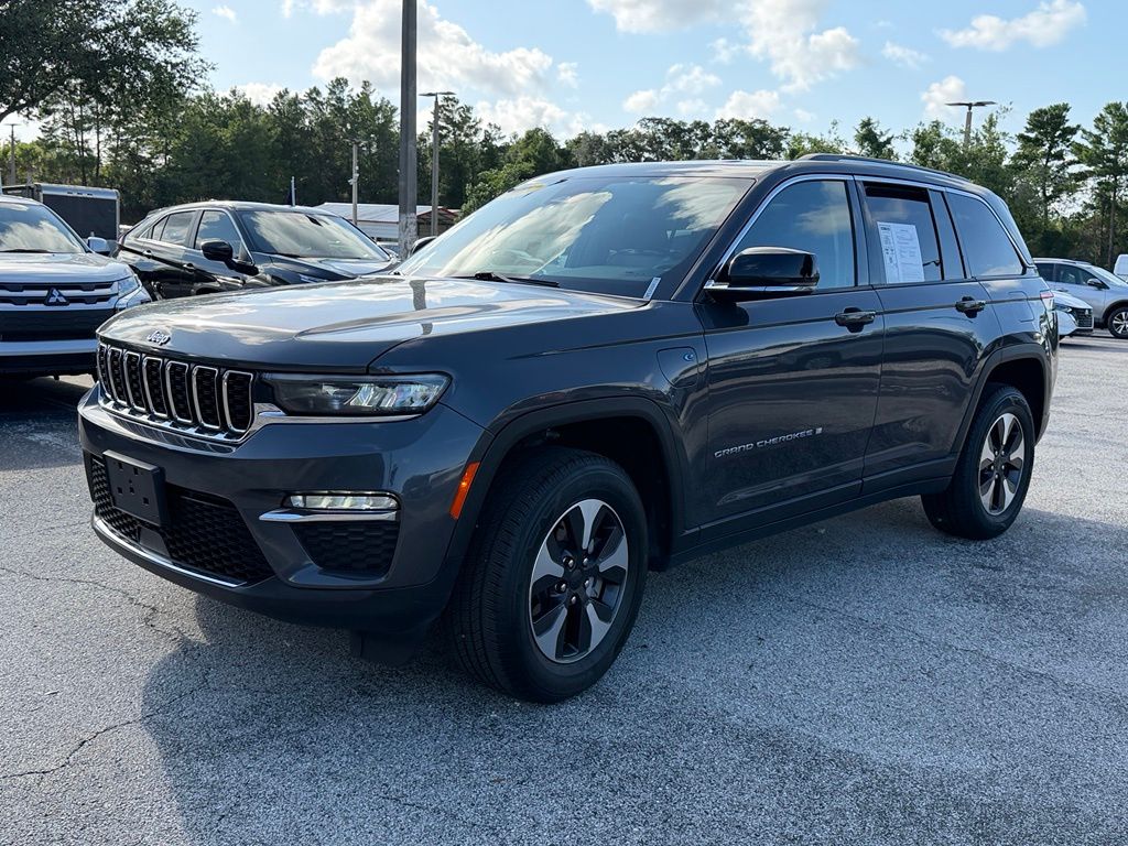 Used 2024 Jeep Grand Cherokee SUV