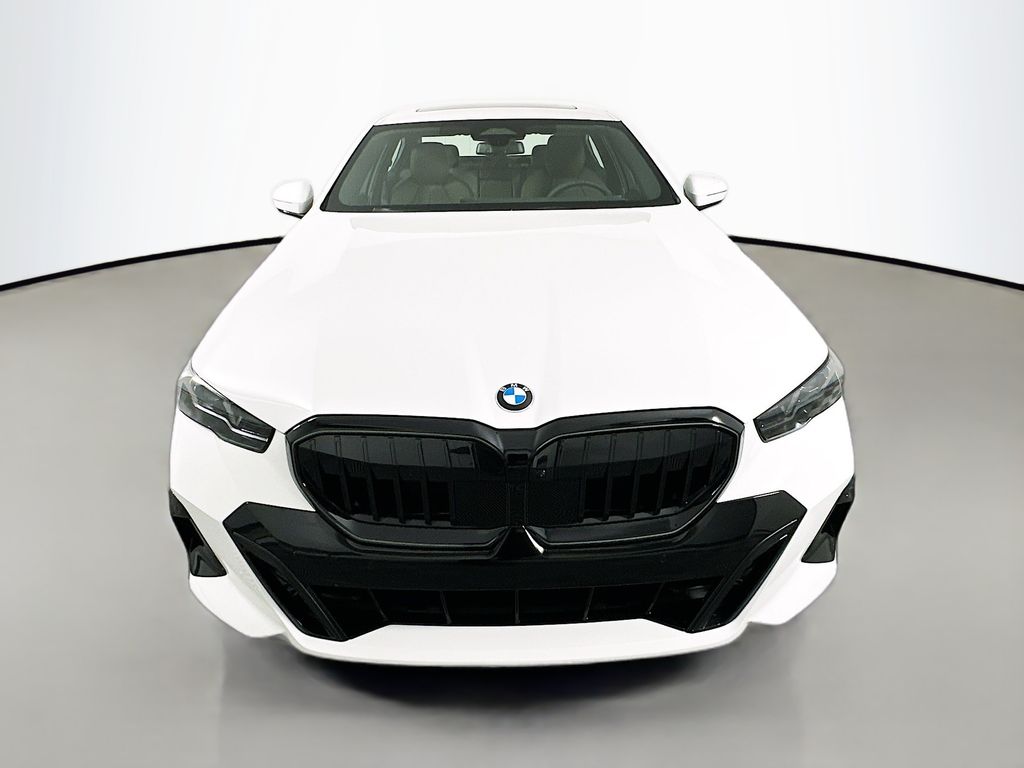 Thumbnail: 2026 BMW 5 Series - 2