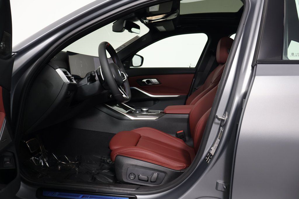 Thumbnail: 2026 BMW 3 Series - 5