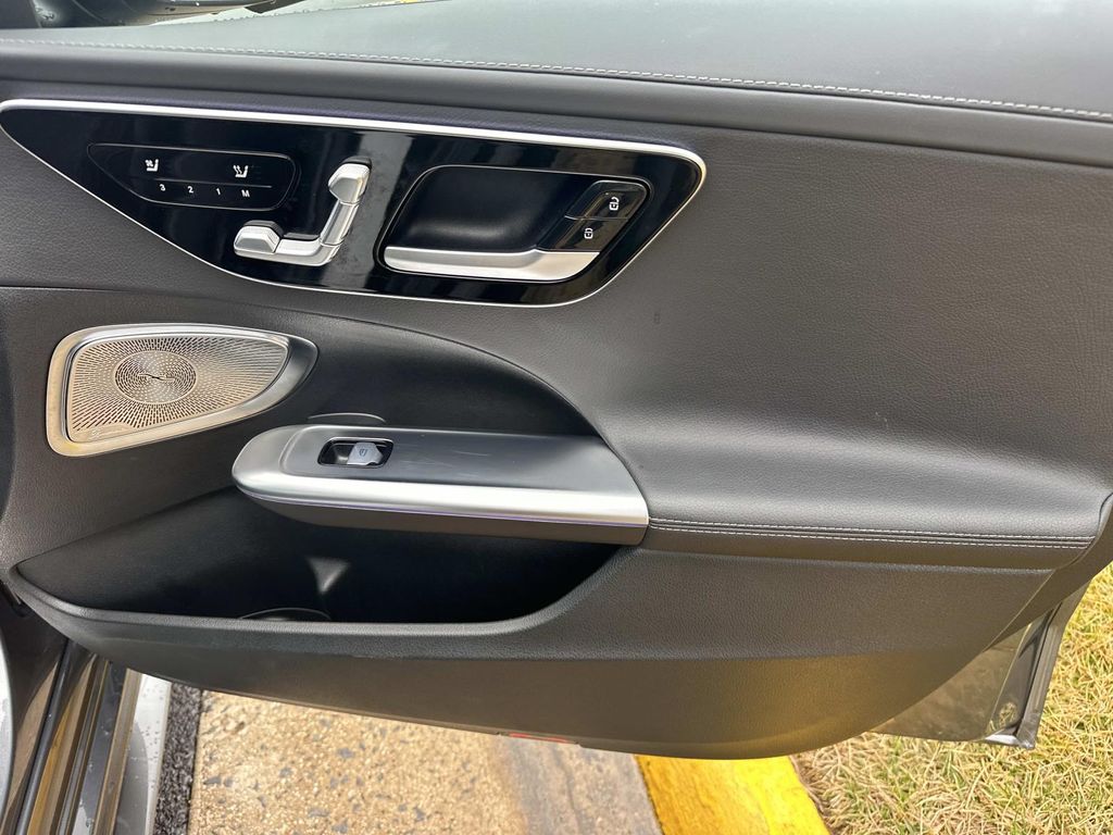 Thumbnail: 2025 Mercedes-Benz C-Class - 19