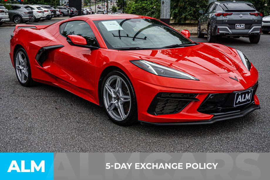 Used 2021 Red Chevrolet Stingray image 4