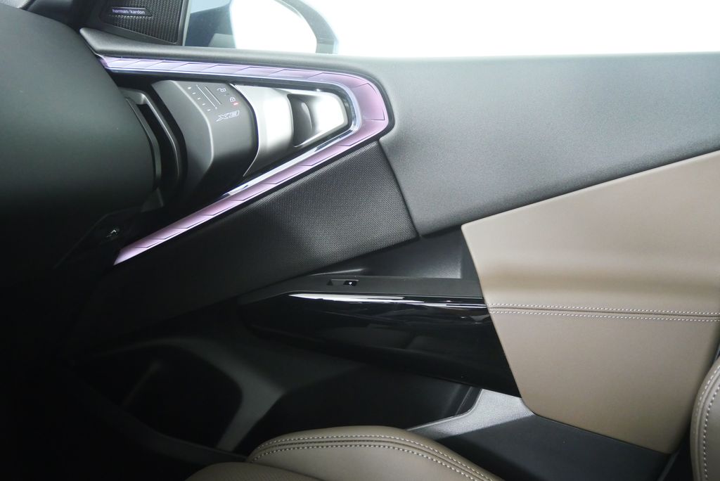 Thumbnail: 2026 BMW X3 - 23