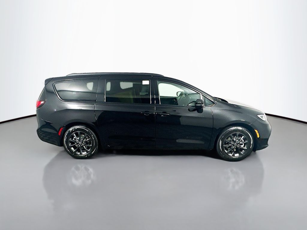 New 2025 Black Chrysler Select image 8