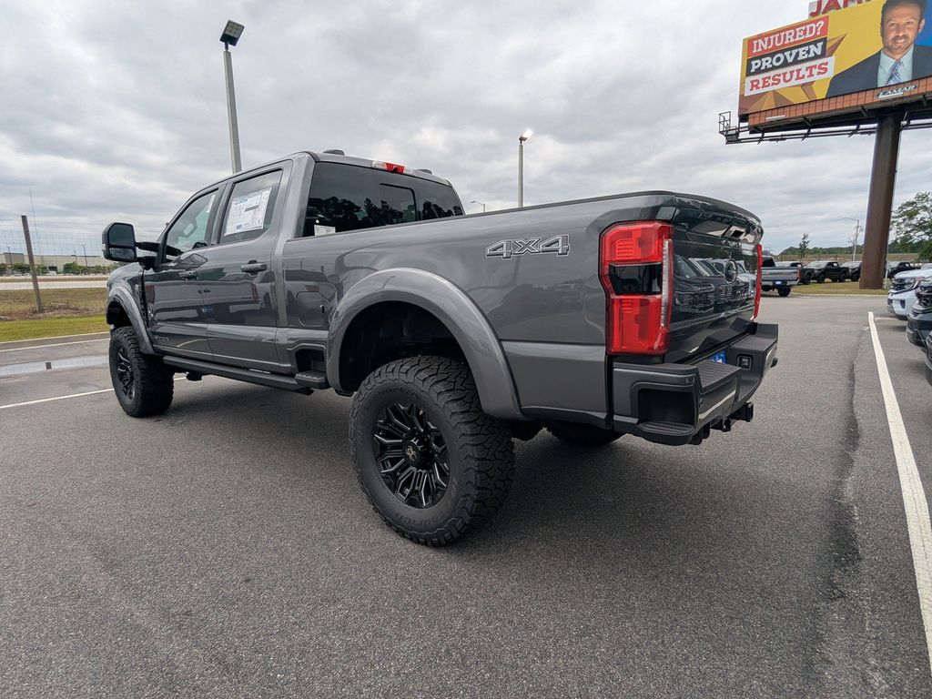 2026 Ford F-250 Super Duty Black Widow