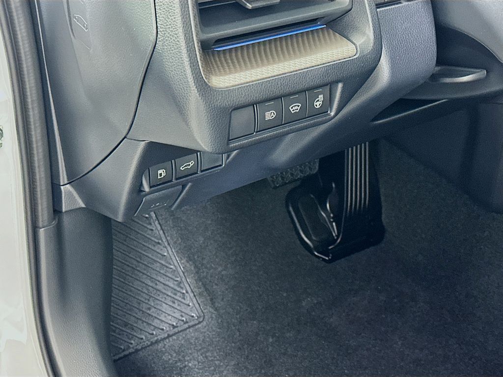 Thumbnail: 2025 Toyota Prius - 10