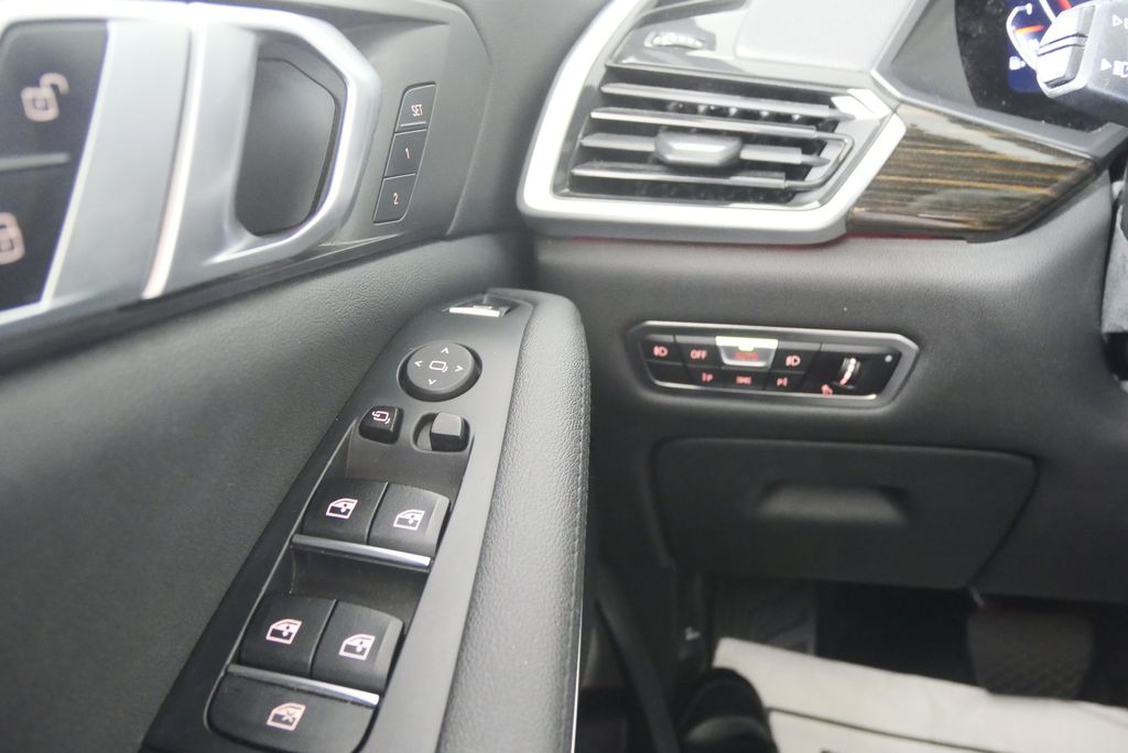 Thumbnail: 2020 BMW X5 - 19