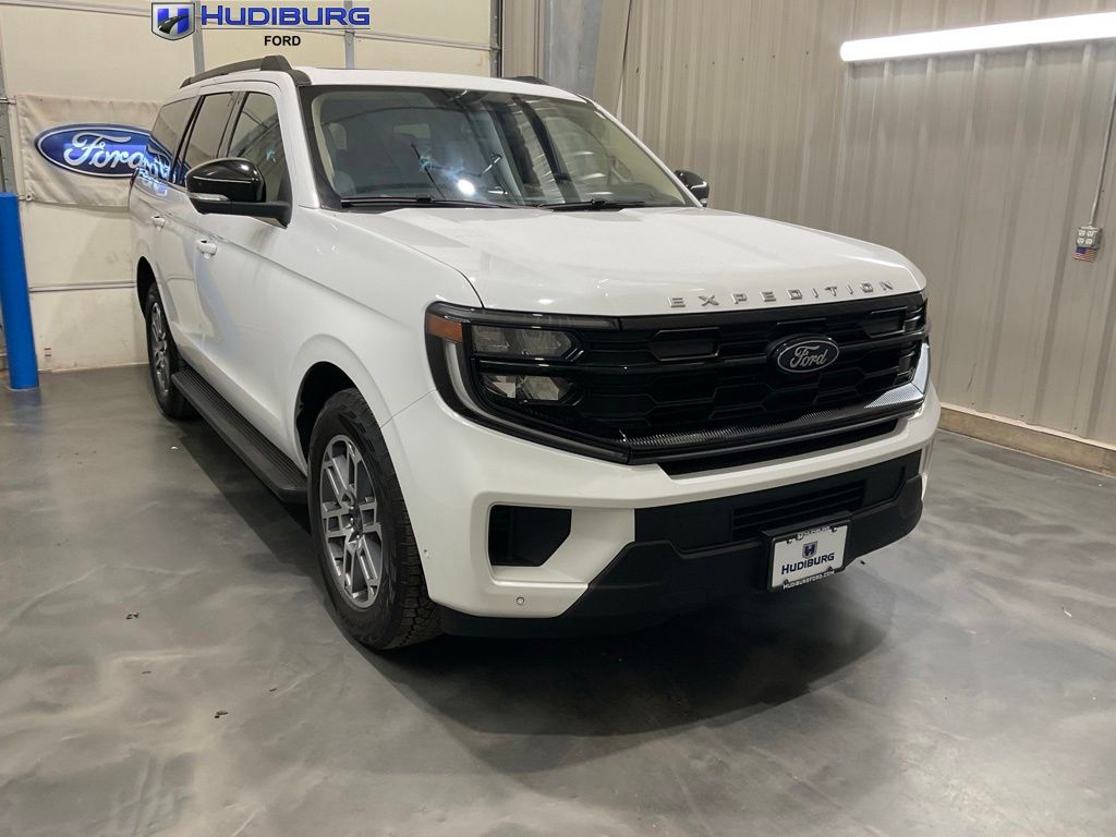 Oxford White 2025 Ford Expedition SUV / Crossover Four-Wheel Drive Automatic