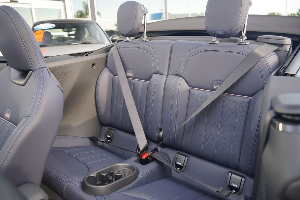 Thumbnail: 2026 MINI Cooper - 9