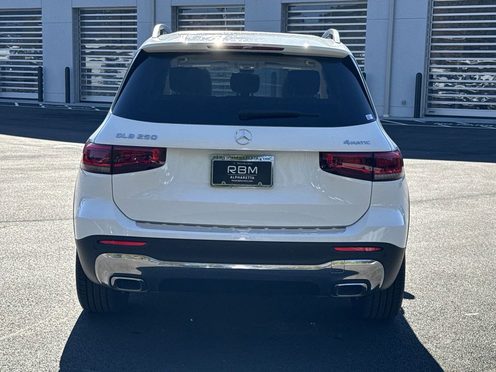 2023 Mercedes-Benz GLB GLB 250 7