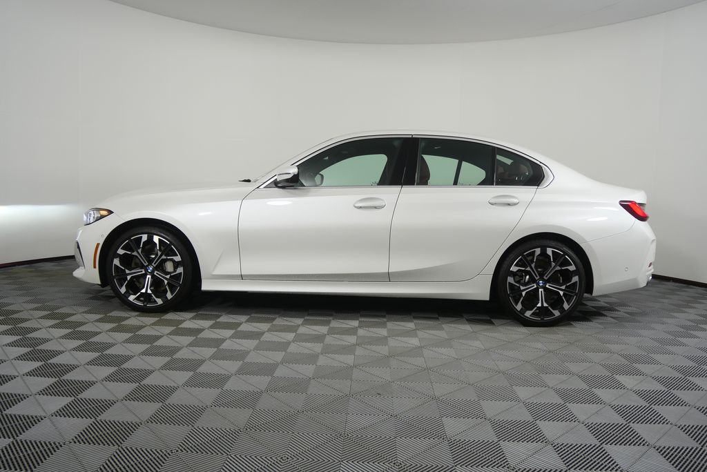 Thumbnail: 2025 BMW 3 Series - 6