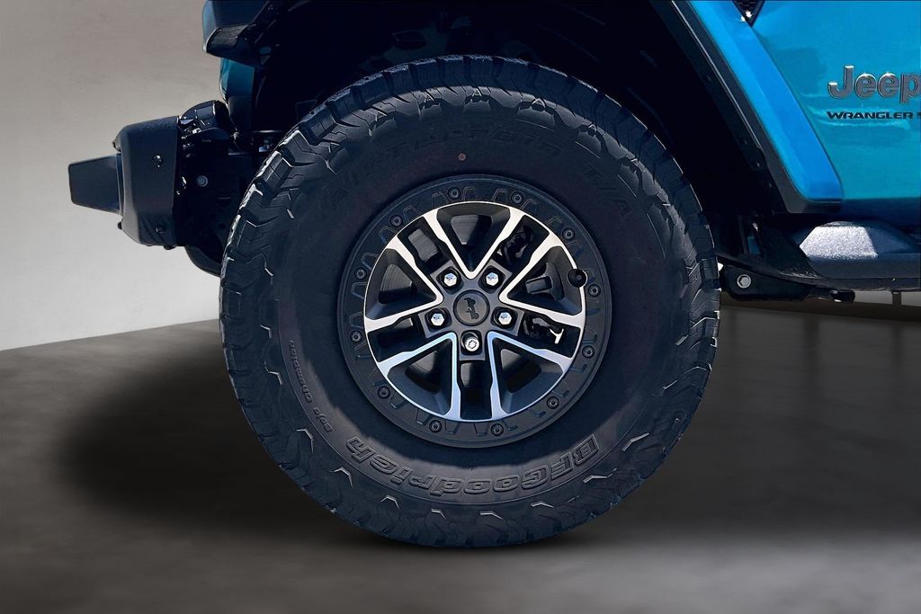 Used 2024 Jeep Wrangler SUV