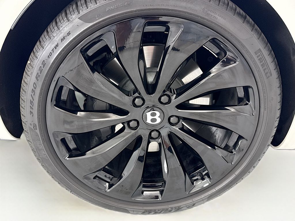 Thumbnail: 2024 Bentley Continental - 29